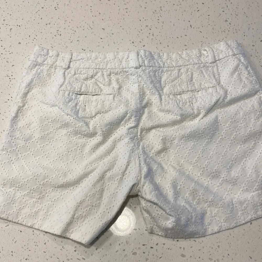 🟡 Banana Republic Short. Free with any purchase. - Picture 2 of 4